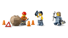 Heavy-Duty Recovery Tow Truck with Crane