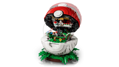 Iconic Trainer Moments Poké Ball